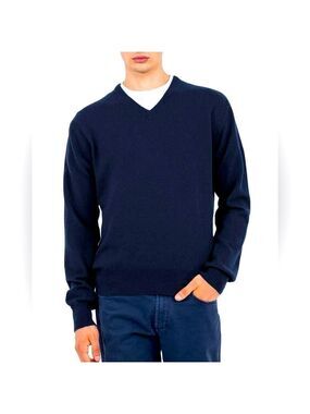 Brooks Brother Ultimate Merino Wool V-Neck Sweater in Navy. Size M